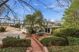 4174 McClatchey Cir NE, Atlanta, GA 30342 - Photo 2