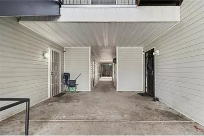 9102 Fairington Ridge Circle, Lithonia, GA 30038 - Photo 4