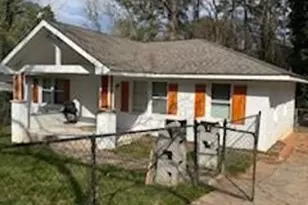 4226 Oakview Dr, Forest Park, GA 30297 - Photo 2