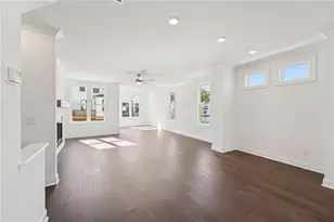 633 Silva St, Cumming, GA 30040 - Photo 6