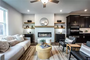 386 Sunset Hollow St, Sugar Hill, GA 30518 - Photo 6