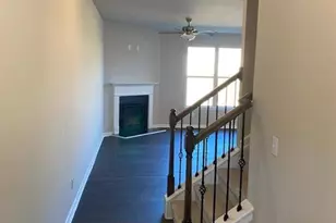 200 Broadleaf Walk, Woodstock, GA 30188 - Photo 2