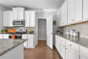 3229 Weyhill Way, Buford, GA 30519 - Photo 12