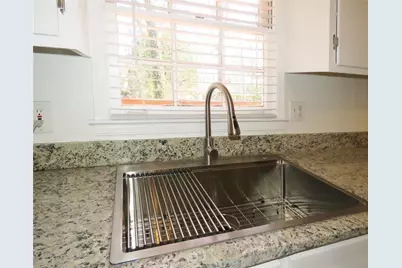 3060 Norton Court SE, Smyrna, GA 30082 - Photo 8