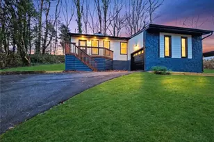 3557 Meadow Ln, Gainesville, GA 30506 - Photo 2