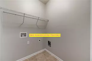 2390 Mindy Ln, Cumming, GA 30041 - Photo 10