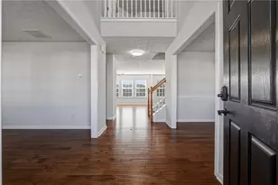 661 Roxtree Ct, Buford, GA 30518 - Photo 2