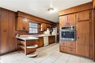 2935 Heather Dr, East Point, GA 30344 - Photo 8