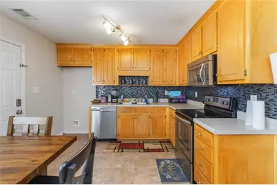 802 Spicebush Path, Locust Grove, GA 30248 - Photo 8