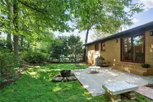 1995 Commodore Ln, Atlanta, GA 30341 - Photo 4