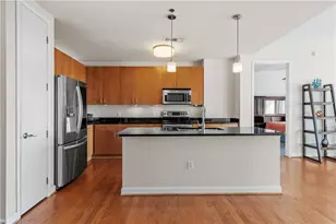 711 Cosmopolitan Dr NE, Atlanta, GA 30324 - Photo 4