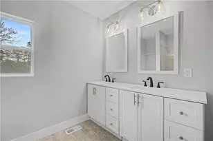 2835 Laguna Dr, Decatur, GA 30032 - Photo 12