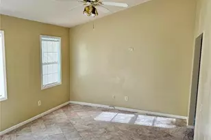 124 Betty Ln, Carrollton, GA 30116 - Photo 2