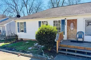 328 Roosevelt Cir NE, Marietta, GA 30060 - Photo 1