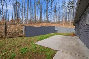 412 Oak Hills Dr, Dallas, GA 30132 - Photo 6