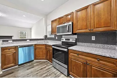 4747 Melbourne Trail, Flowery Branch, GA 30542 - Photo 10