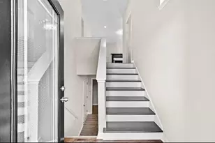 4747 Melbourne Trail, Flowery Branch, GA 30542 - Photo 4