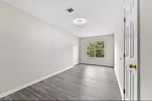 4747 Melbourne Trail, Flowery Branch, GA 30542 - Photo 24