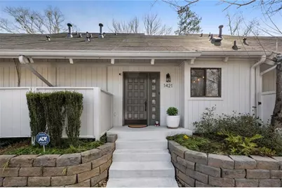 1421 N Druid Hills Road NE, Atlanta, GA 30319 - Photo 2