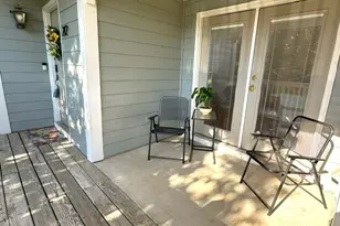 212 Abingdon Way, Sandy Springs, GA 30328 - Photo 2