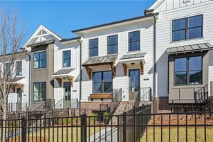 658 Skytop Dr, Cumming, GA 30040 - Photo 2