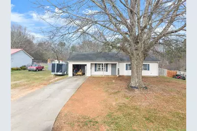 5933 Fieldstone Court, Clermont, GA 30527 - Photo 2