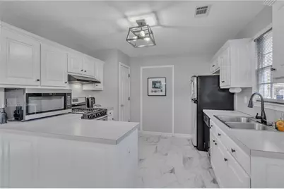 3185 Haverhill Rowe, Lawrenceville, GA 30044 - Photo 4