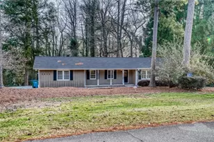 2032 Lake Lucerne Dr SW, Lilburn, GA 30047 - Photo 28