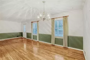 2032 Lake Lucerne Dr SW, Lilburn, GA 30047 - Photo 8