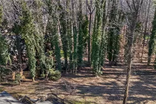 4055 Spalding Dr, Atlanta, GA 30350 - Photo 16