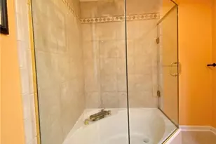 4050 Magnolia Leaf Ln, Suwanee, GA 30024 - Photo 22