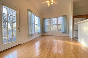 4050 Magnolia Leaf Ln, Suwanee, GA 30024 - Photo 10