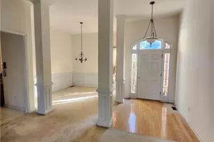 4050 Magnolia Leaf Ln, Suwanee, GA 30024 - Photo 12