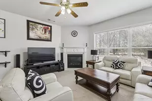 990 Parkside Wood Ct, Lawrenceville, GA 30043 - Photo 6