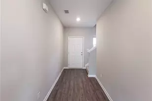 4616 Waxwing St, Hoschton, GA 30548 - Photo 2