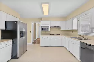 783 Pine Ridge Dr, Stone Mountain, GA 30087 - Photo 14