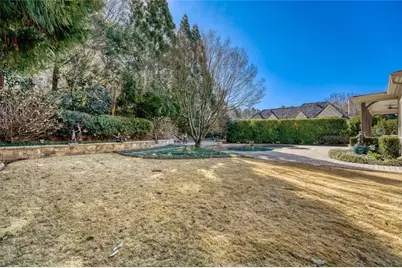 185 Trimble Crest Drive, Atlanta, GA 30342 - Photo 52