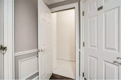 3275 Lenox Road NE #302, Atlanta, GA 30324 - Photo 34