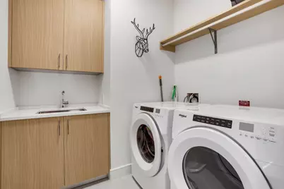 2425 Peachtree Road NE #803, Atlanta, GA 30305 - Photo 16