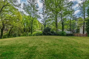 135 Mayfield Cir, Alpharetta, GA 30009 - Photo 4