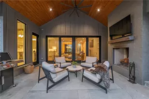 135 Mayfield Cir, Alpharetta, GA 30009 - Photo 18