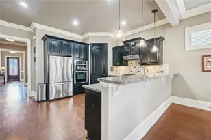 4526 Magnolia Club Cir, Sugar Hill, GA 30518 - Photo 8