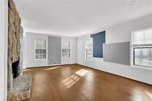 385 Tyson Cir, Roswell, GA 30076 - Photo 8