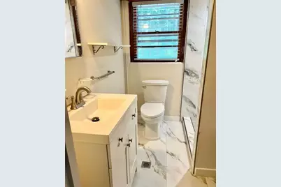 2560 Wood Valley Drive, East Point, GA 30344 - Photo 14