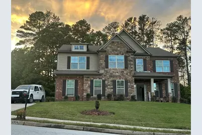 2304 Northglenn Court, Conyers, GA 30013 - Photo 2