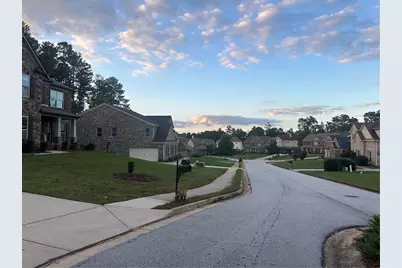 2304 Northglenn Court, Conyers, GA 30013 - Photo 6