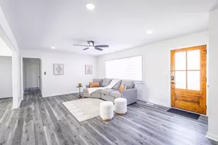 3253 Shadowridge Dr SW, Marietta, GA 30008 - Photo 4