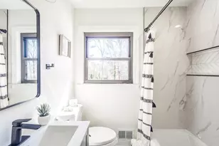 3253 Shadowridge Dr SW, Marietta, GA 30008 - Photo 14