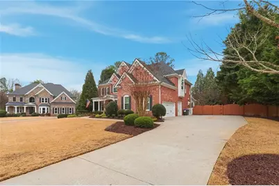 7015 Gaineswood Drive, Roswell, GA 30076 - Photo 6
