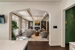 210 Peachtree Cir NE, Atlanta, GA 30309 - Photo 32
